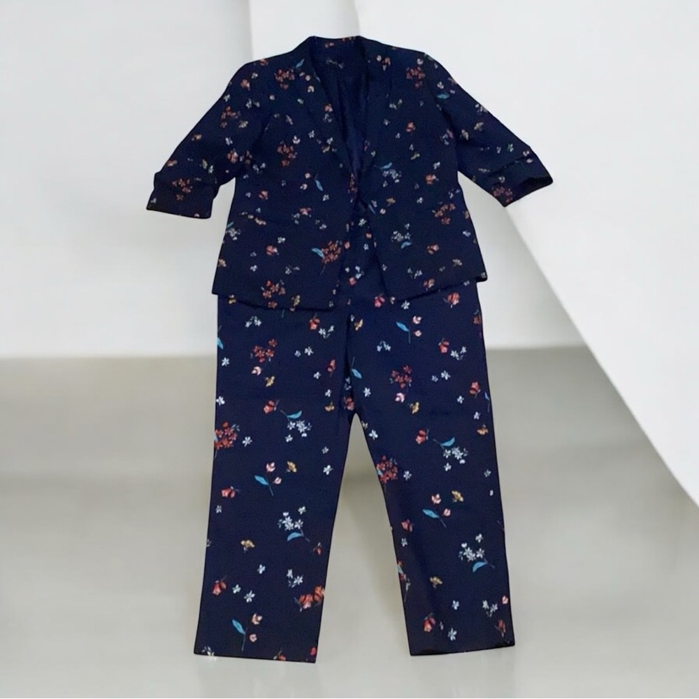 Reitmans Floral Navy Pantsuit